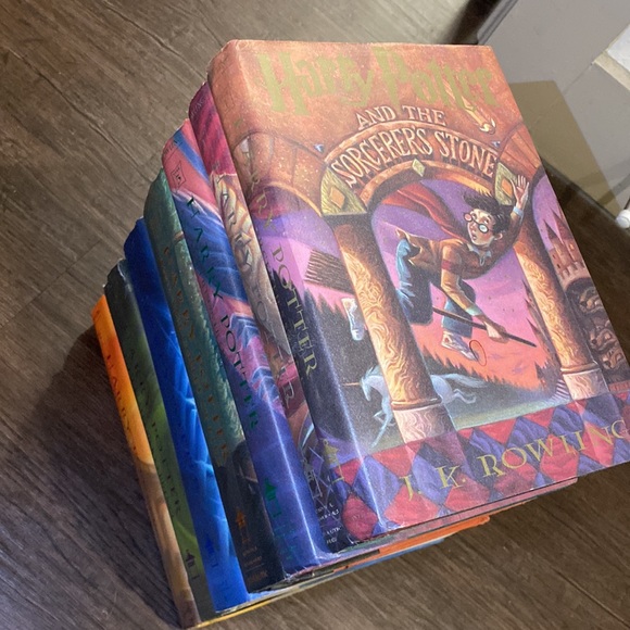 Full Harry Potter Hard Back Book Collection - Picture 2 of 7